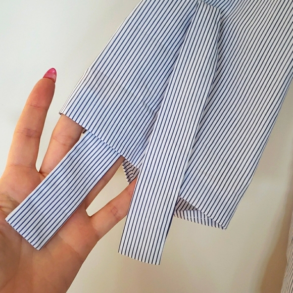 Babaton off shoulder shirt - Picture 2 of 4